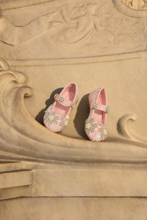 Pearl Flower Shoes