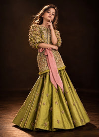Vallari Lehenga