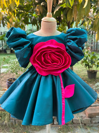 Easy breezy flower dress – Luxury Kids Dress | BK Gayatri Official