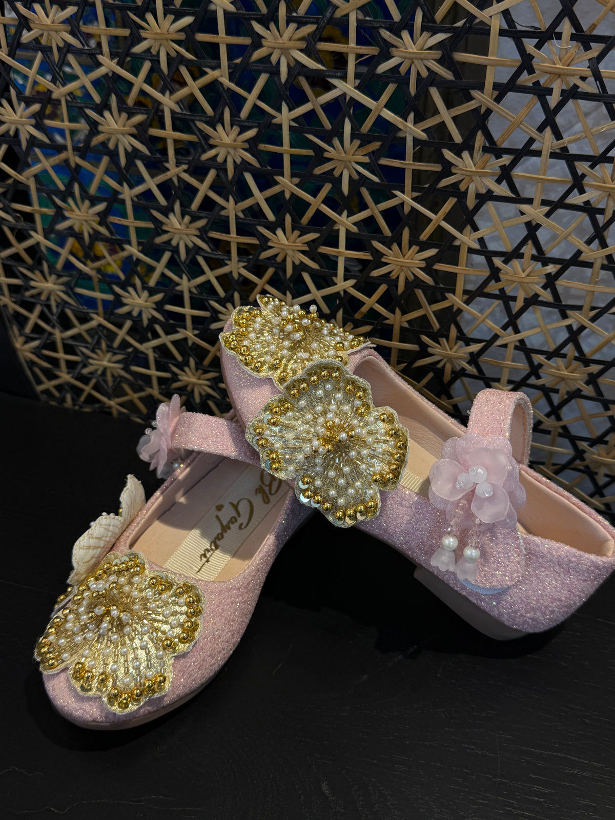 Pink golden flower shoes – Kids Designer Wear | BK Gayatri Official
